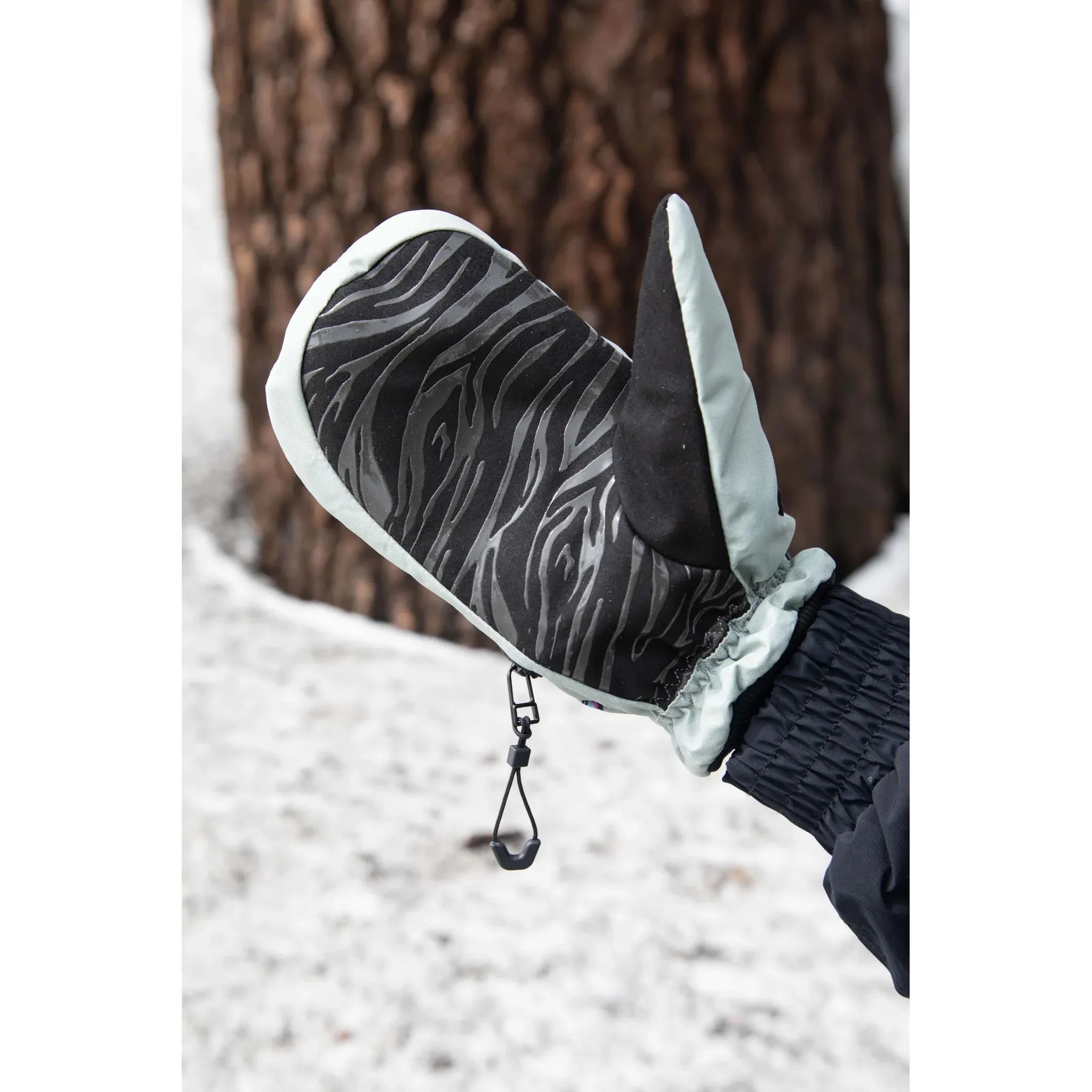 Deathgrip Ghoul Mitten Melodie Perault